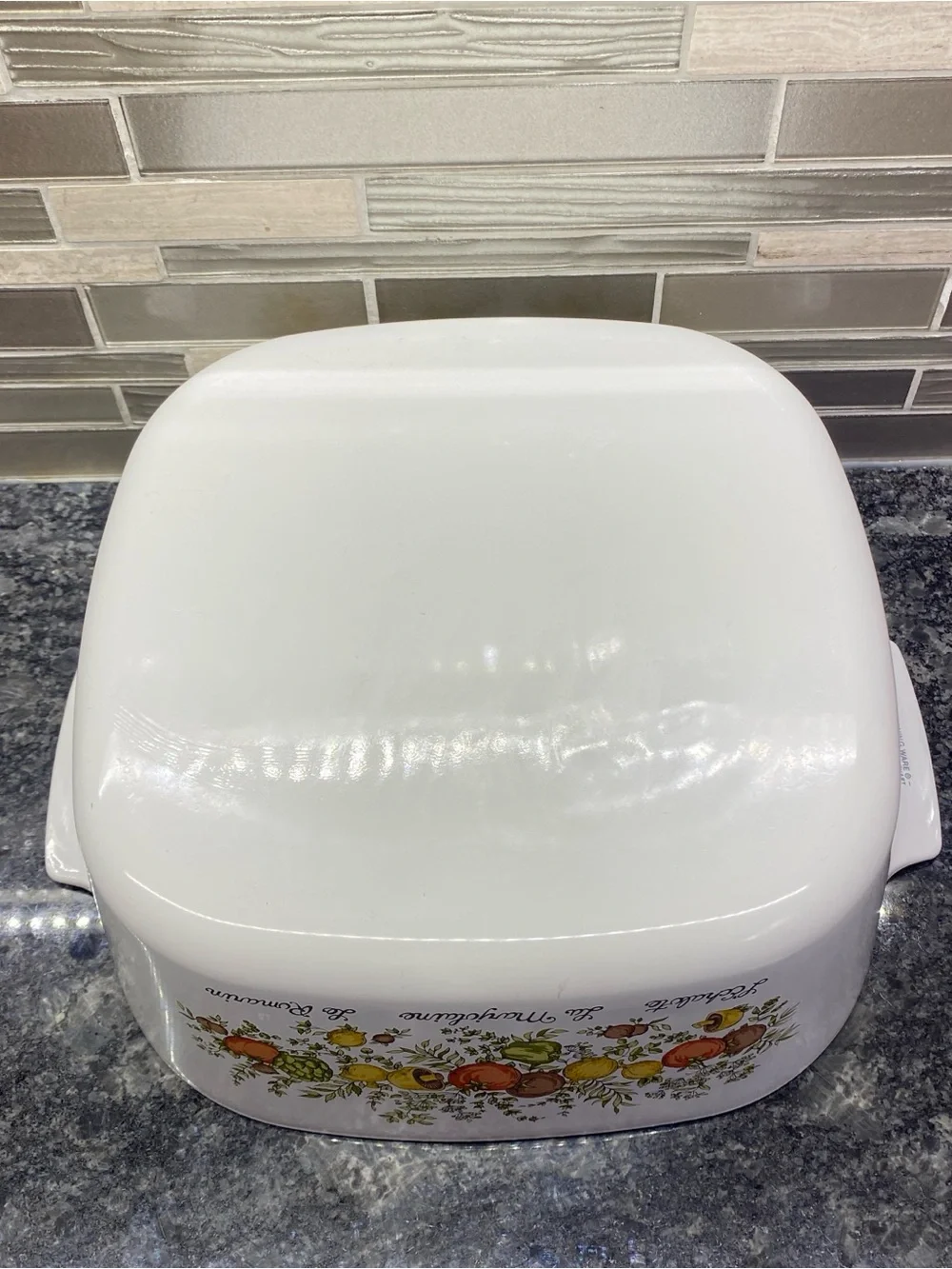 Corningware White 5-Quart Ceramic Casserole Dish W/ Plastic Corning Lid
